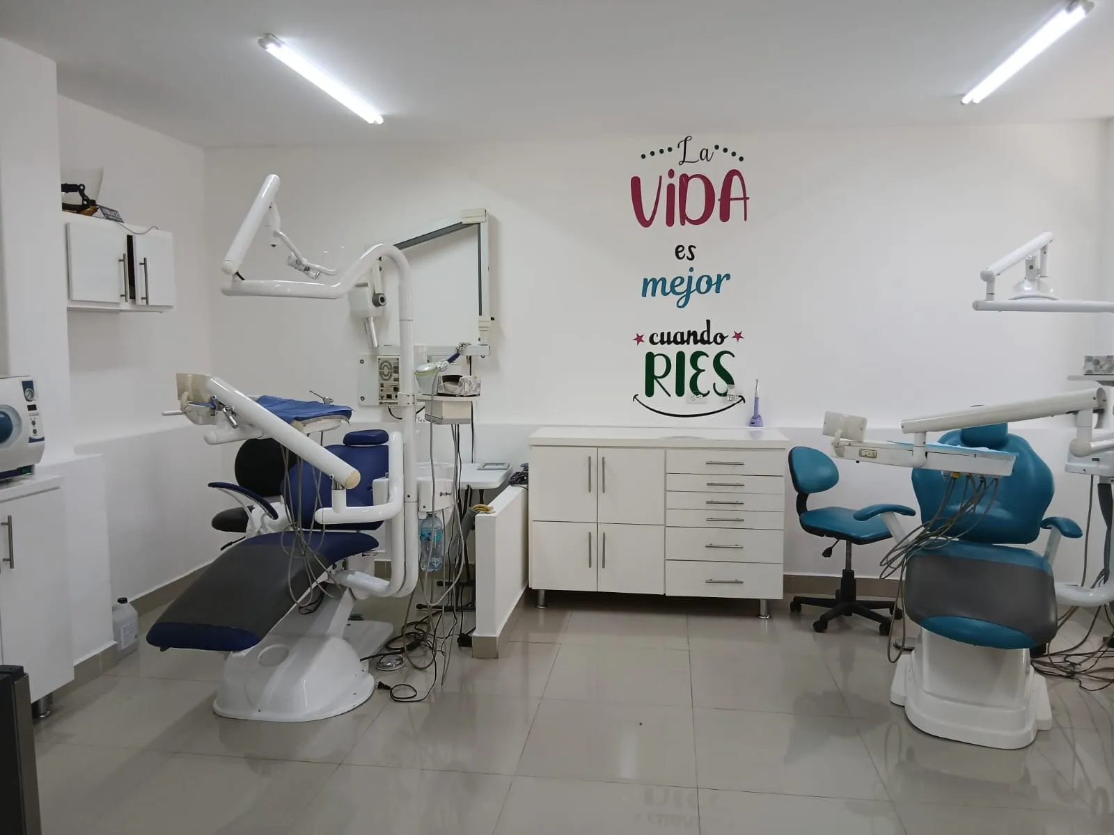 Consultorio de Dental Americas en Culiacán — La vida es mejor cuando ríes